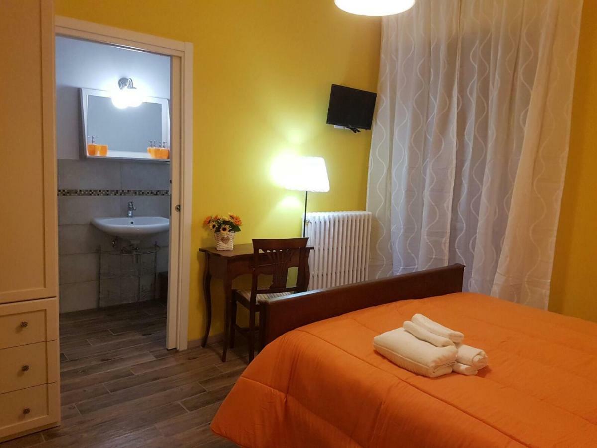 Giardino Di Alex Bed & Breakfast อัสซิซี ภายนอก รูปภาพ